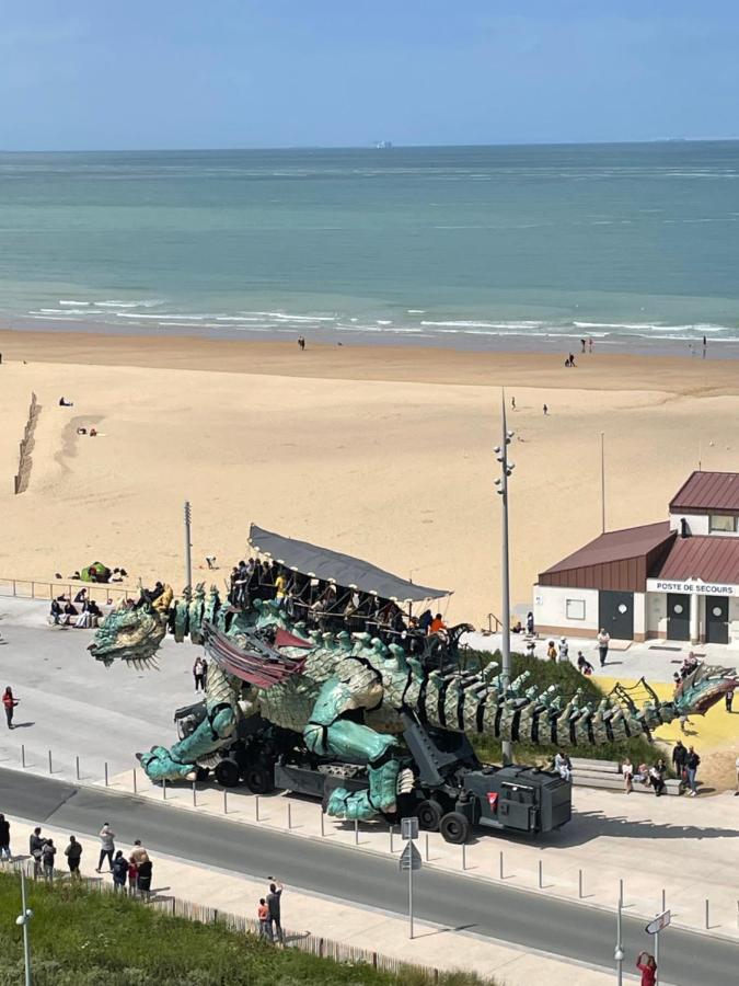 Royal Seavieuw Lägenhet Calais Exteriör bild