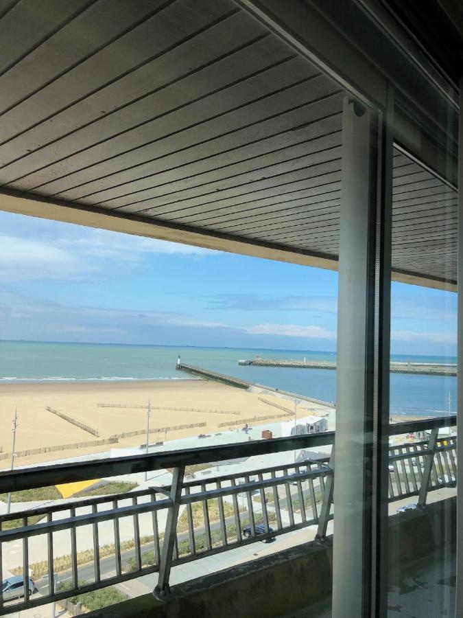 Royal Seavieuw Lägenhet Calais Exteriör bild